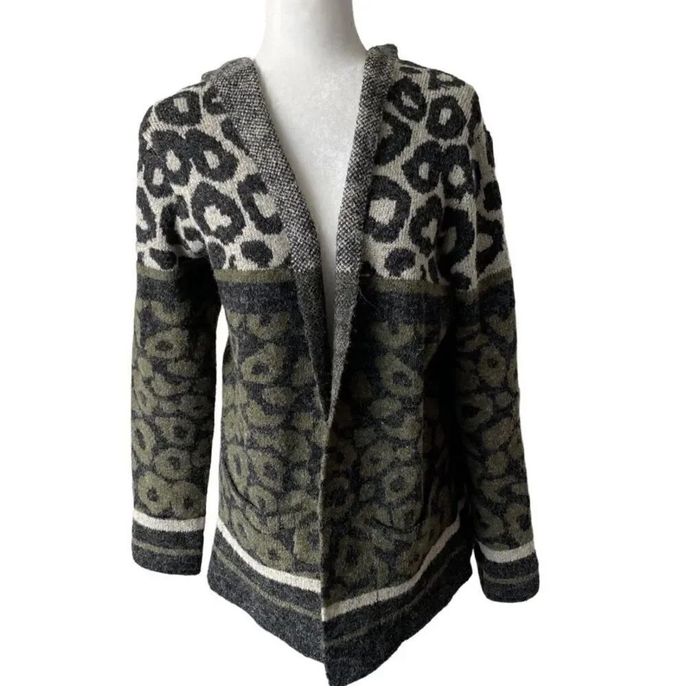 Joseph A. Leopard Open Front Long Cardigan Pockets Green Black Chunky Sweater S